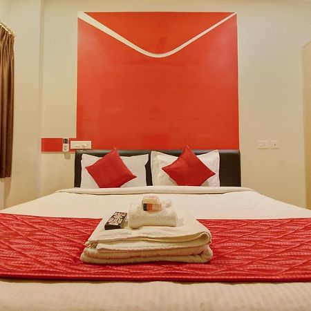 Oyo 968 Hotel Poigai Chennai Esterno foto