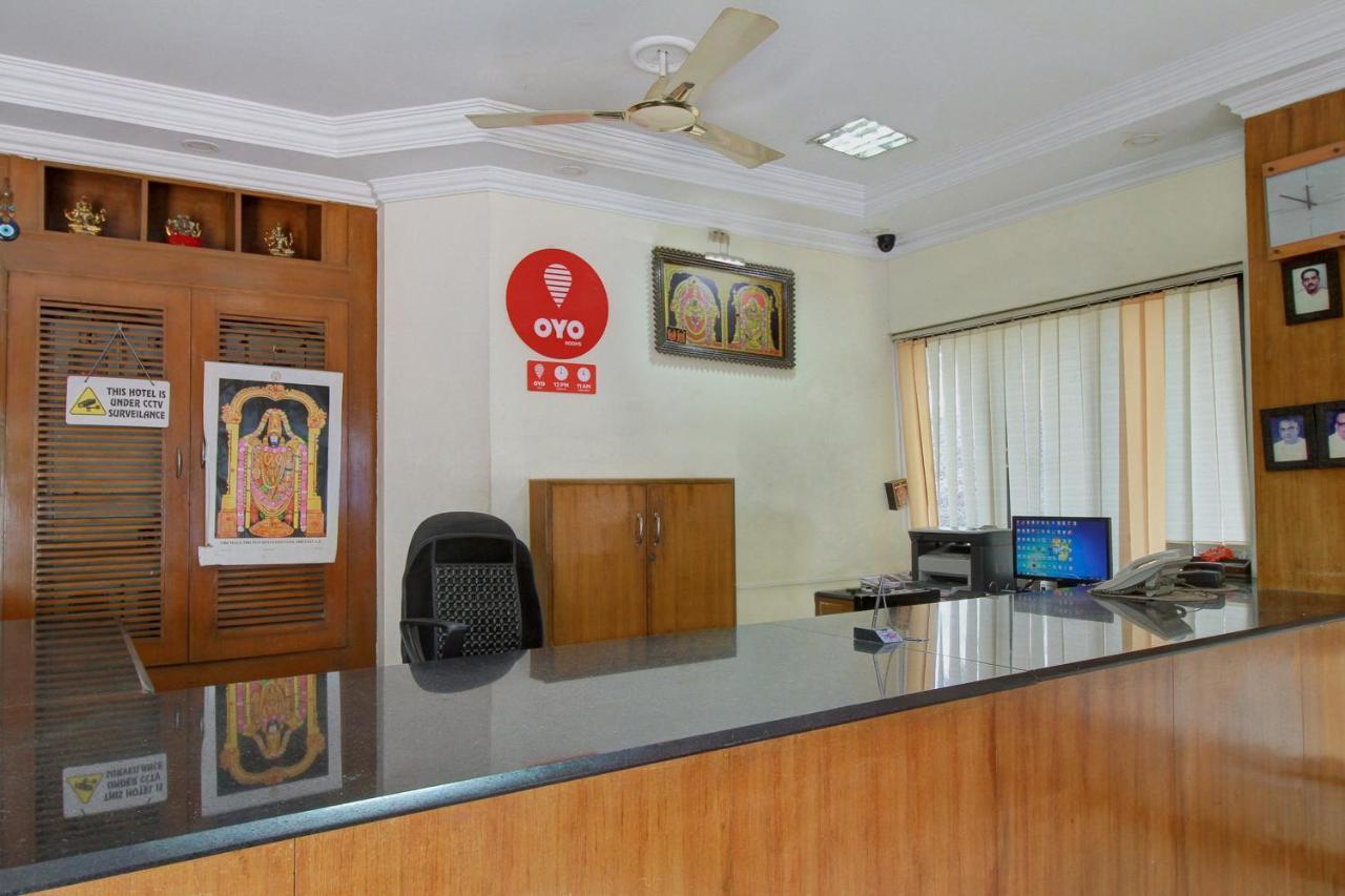 Oyo 968 Hotel Poigai Chennai Esterno foto