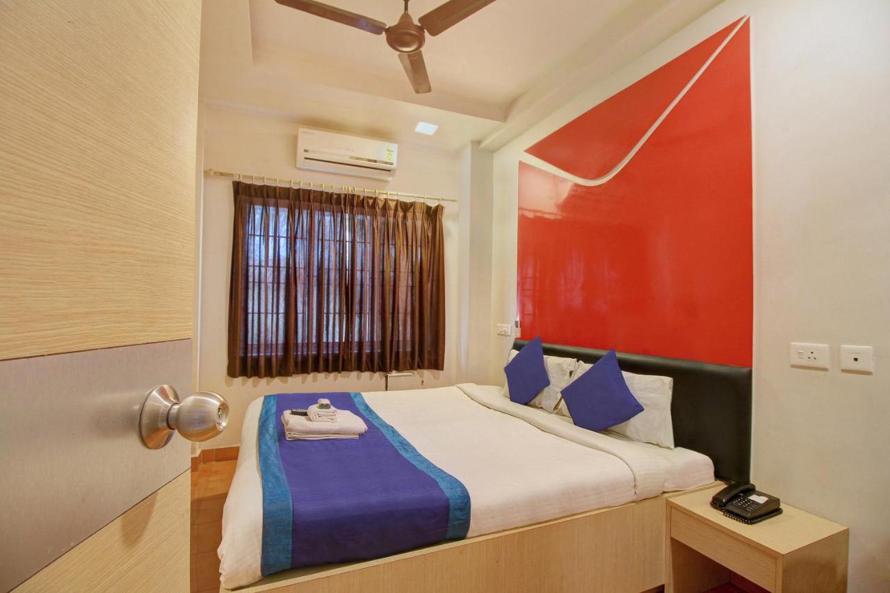 Oyo 968 Hotel Poigai Chennai Esterno foto