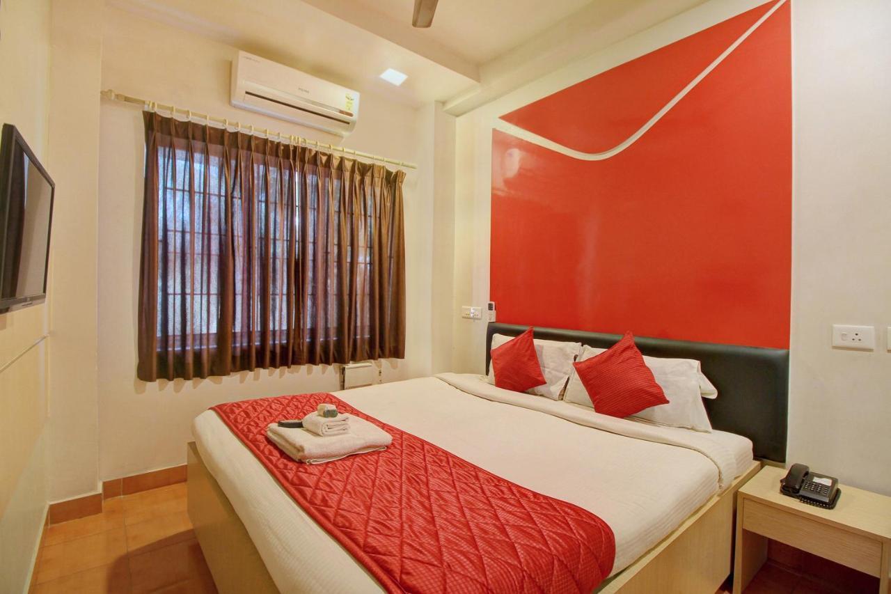 Oyo 968 Hotel Poigai Chennai Esterno foto